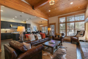 Trestlewood Lodge at Schaffers Mill - Gorgeous 3 BR w Golf Course Views - Extended Stays Welcome! Truckee